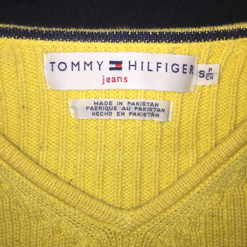 Vintage Tommy Hilfiger sweater - Picture 2 of 4